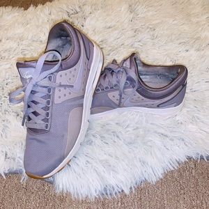 |nike| grey thea air max sneaker